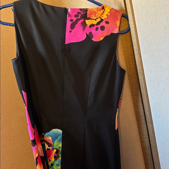 AGB Black Dress with Vibrant Floral Print 6P - Picture 3 of 5